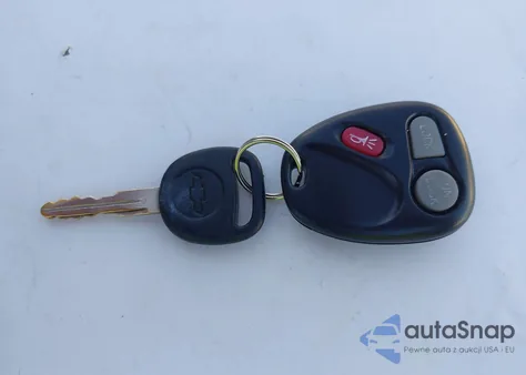 2000 Chevrolet Silverado 1500 Ls from USA, damaged, VIN 2GCEC19V4Y1290051